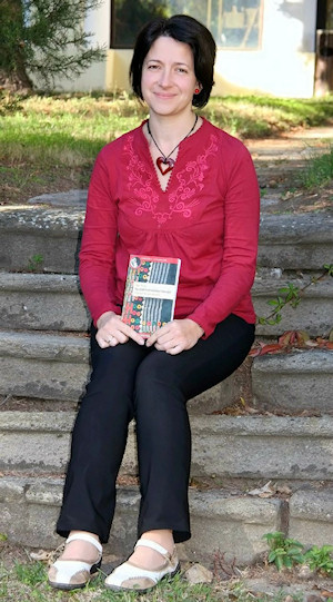 Csóka-Jaksa Helga könyvtáros, PTE Egyetemi Könyvtár, Közönségkapcsolati Osztály