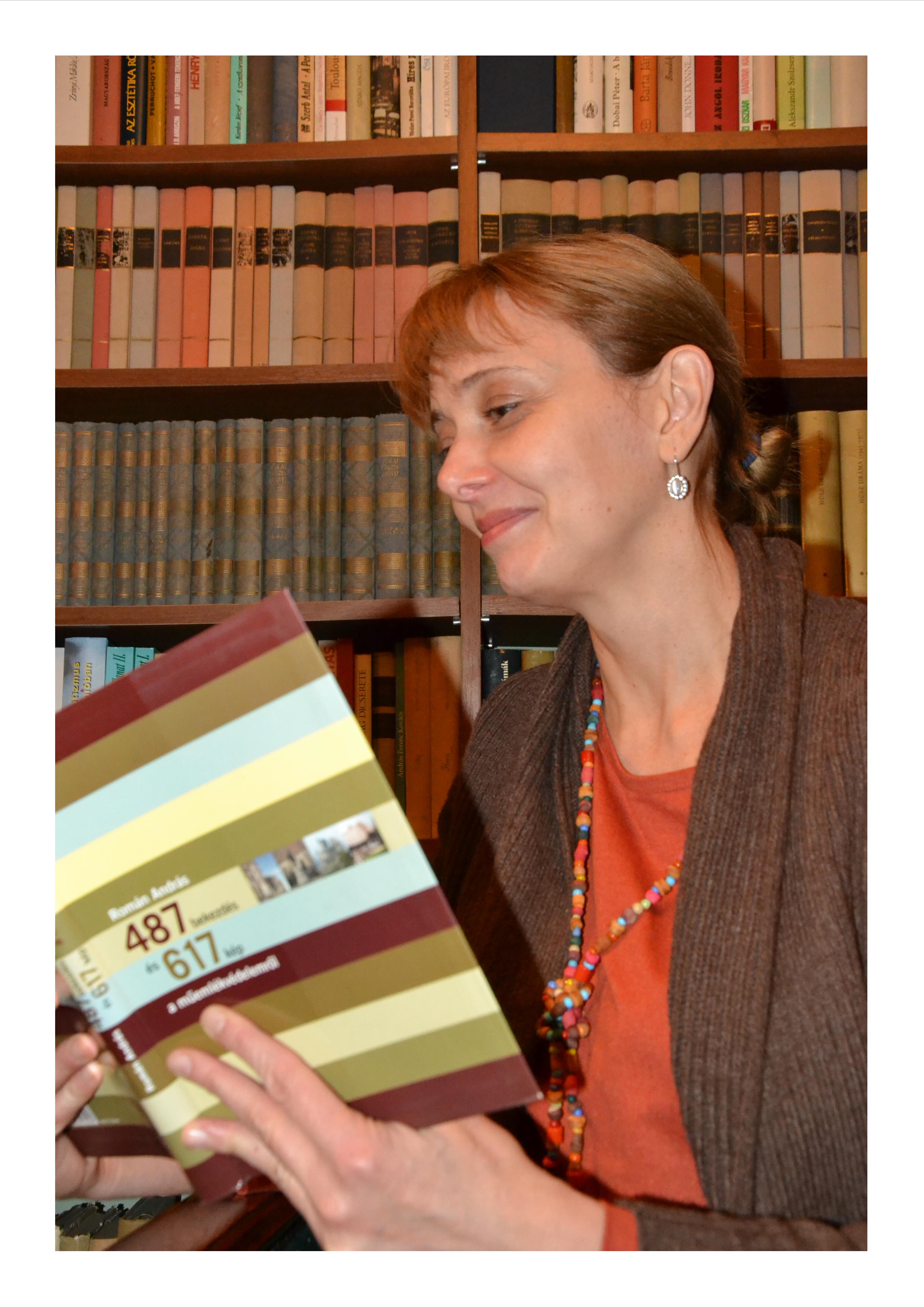 Dezső Krisztina könyvtáros-muzeológus (PTE Egyetemi Könyvtár és Tudásközpont)