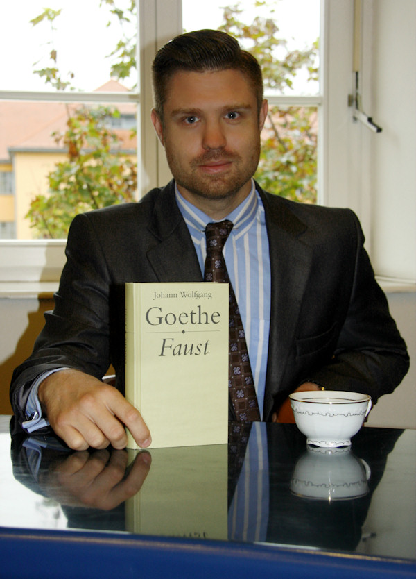 Dr. Kecskés András egyetemi adjunktus, PTE Állam- és Jogtudományi Kar, Gazdasági és Kereskedelmi Jogi Tanszék