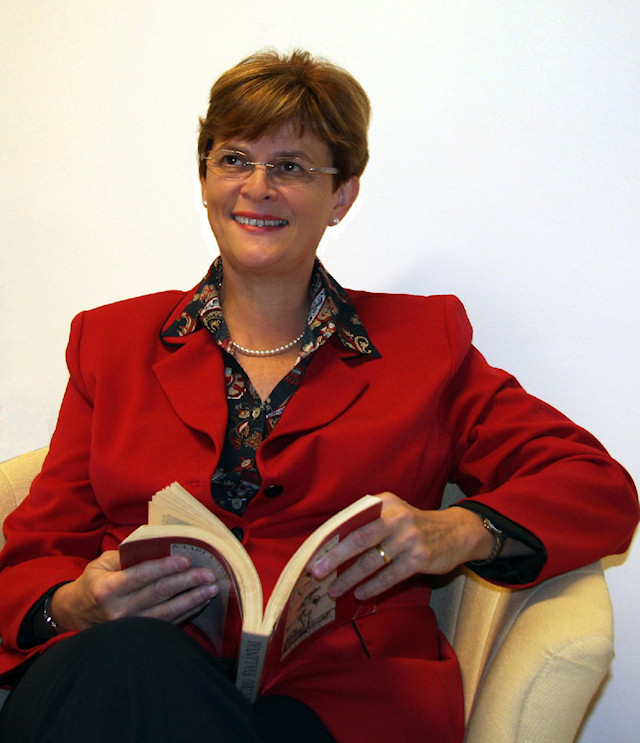 Fischerné Prof. Dr. Dárdai Ágnes egyetemi tanár, főigazgató, PTE Könyvtárak, Főigazgatóság